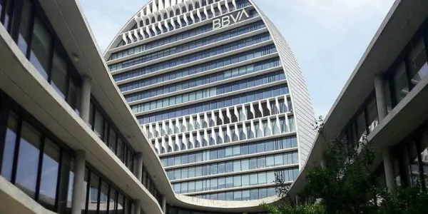 BBVA presenta resultados con un 35% menos de beneficio.