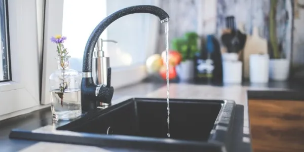 agua del grifo