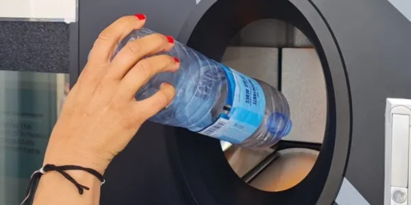 Portugal y el reciclajed e las botellas de plástico