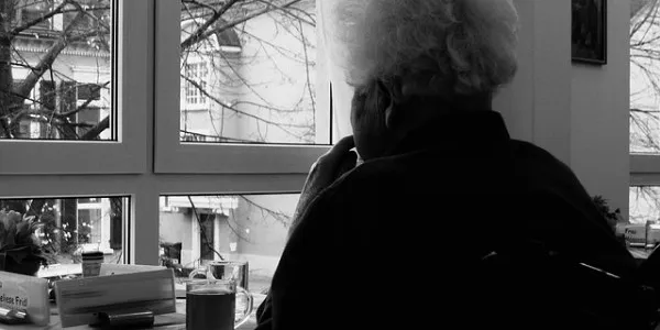 Los brotes en residencias ancianos en el punto de mira