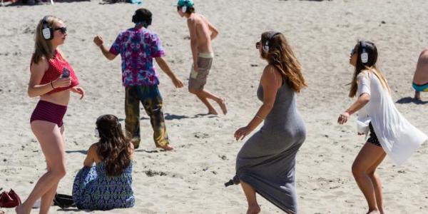 Personas en la playa