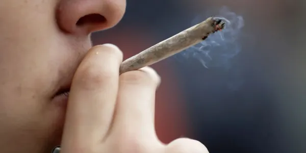 El cannabis afecta a la salud mental de los adolescentes