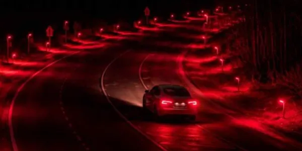 Carretera con luces rojas en Holanda