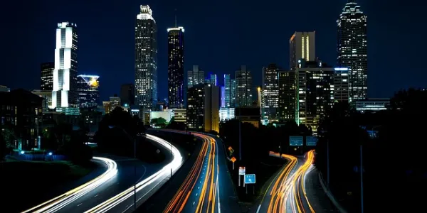 Ciudad por la noche