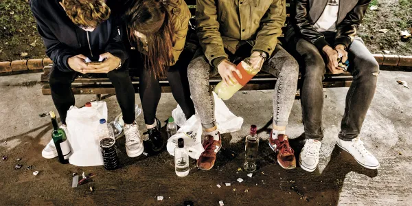 Botellón de jóvenes/XLSemanal
