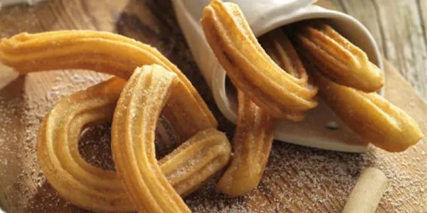 Churros caseros con azúcar