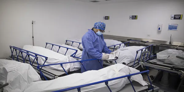 El Covid-19 se une a la gripe española debido al alto registro de muertes
