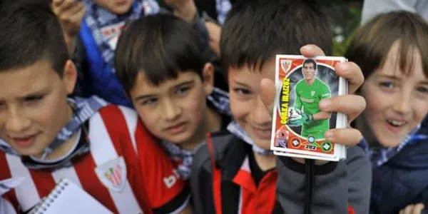Los cromos de La Liga sigue reinando en el patio del colegio