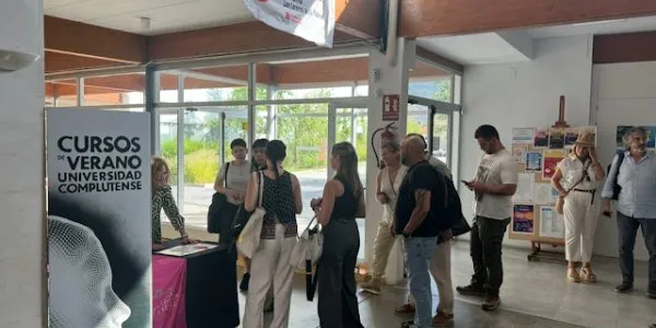 Cursos contra la violencia digital a las mujeres en El Escorial