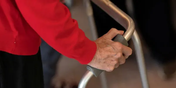 La OMS protege a las personas con demencia