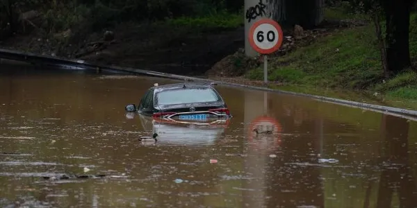 El río Besòs supera los 900 metros cúbicos de caudal con riesgo de graves inundaciones