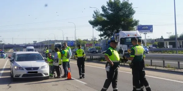 Control de la Guardia Civil de Tráfico 