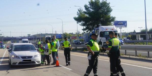Control de la Guardia Civil de Tráfico 