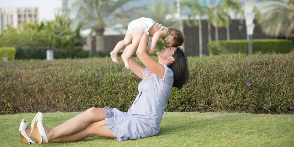 Imagen de Madre, Hija y Familia. De uso gratuito.