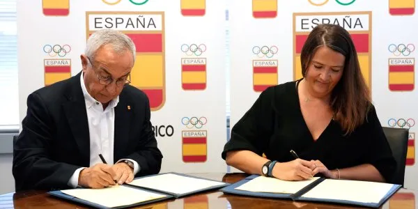 Firma del acuerdo por los hábitos saludables