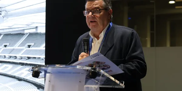 Martínez Donoso durante su intervención 