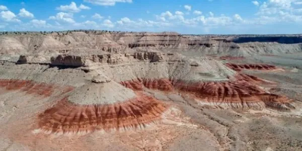 Meseta de Roberts con sedimentos del río Colorado en el Gran Cañón