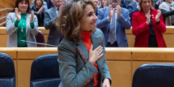 El aplauso por los nuevos impuestos a la Ministra
