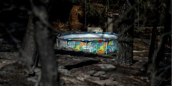 Piscina portátil en zona incendiada en Ávila el pasado julio
