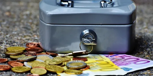 Dinero en una hucha