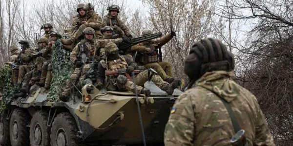 Soldados rusos en la guerra contra Ucrania