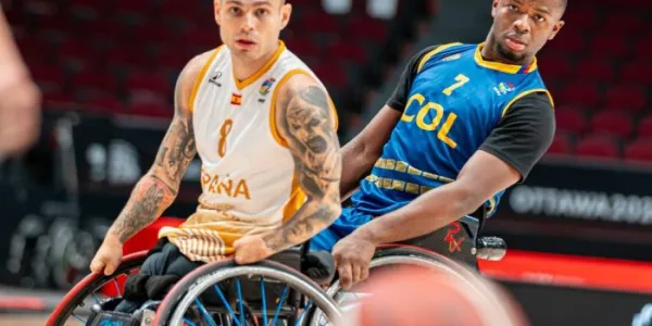 Un momento del partido entre España y Colombia en el Mundial de Baloncesto en Silla de Ruedas de Ottawa