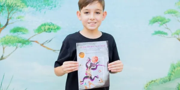 Josué Buedo García, con su cuento 'El jugador galáctico'. 