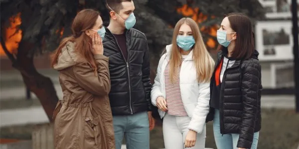 Estudian algunos problemas cardíacos en jóvenes vacunados contra la covid