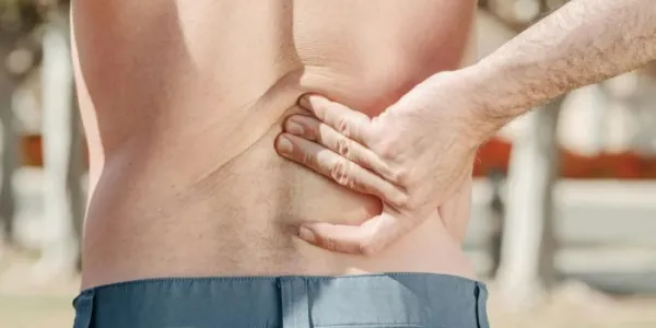 Persona con dolor lumbar