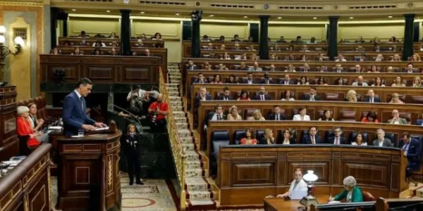 Pedro Sánchez hablando en el Congreso