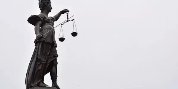 Estatua de la justicia