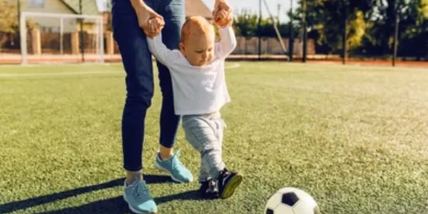 Madres y fútbol: una lucha de sacrificio constante por sus hijos