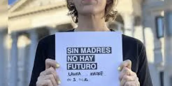 Pacto de Estado por la conciliación en la maternidad