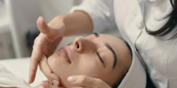 La supervisión médica es esencial en medicina estética