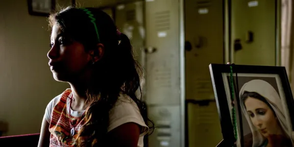 Joven tuvo que huir de la violencia en su país de origen 