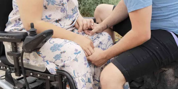 Mujeres con discapacidad y maternidad 