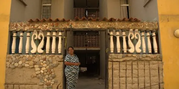 Mujeres y ayudas en los terremotos de Venezuela