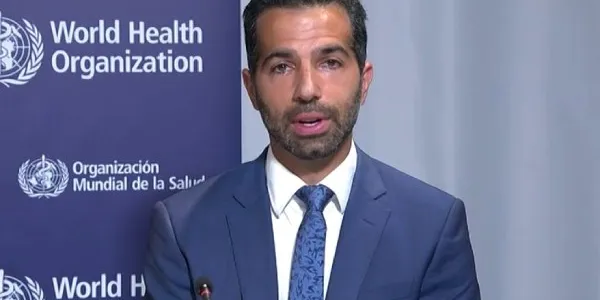 Doctor André Ilbawi durante la presentación del informe sobre el cáncer desde Ginebra