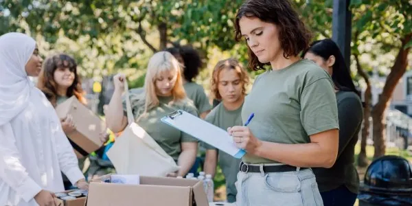 Un grupo de voluntarias de una asociación