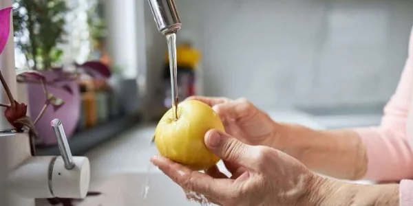 Más de la mitad de las frutas contienen pesticidas