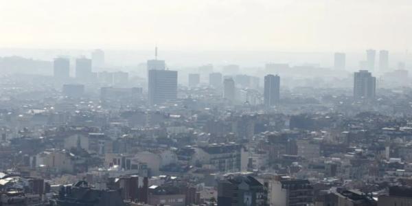  Imagen de Barcelona en la que se puede apreciar la contaminación atmosférica 