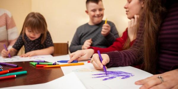 Niños en un centro de educación especial 