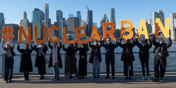 El 26 de noviembre de 2023, activistas de Nueva York se unieron a personas de todo el mundo en el Día de Acción Mundial contra las armas nucleares.