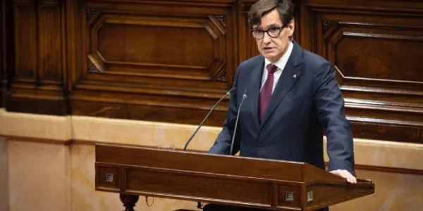 El líder del PSC, Salvador Illa, en su discurso de investidura en el Parlament 