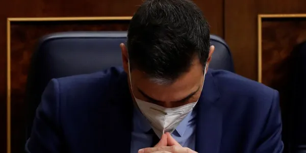 Sánchez: "Solo de nosotros depende no abrir la puerta a la tercera ola en Navidad"