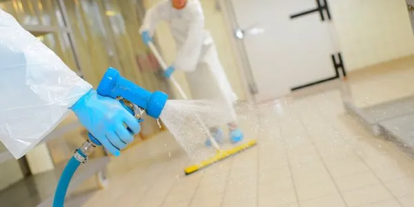 Las empresas preparan medidas de seguridad e higiene para volver al trabajo.