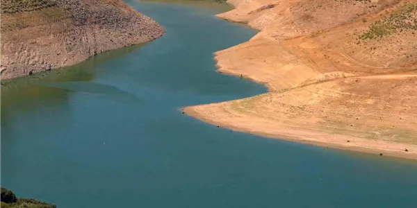 Senderos azules para combatir el calor