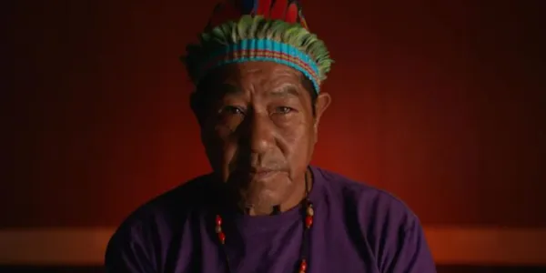 Persona indígena del documental 'El silencio de la Tierra'