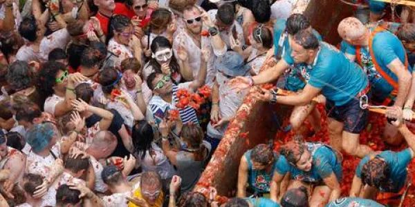 La Tomatina de Buñol es la más accesible