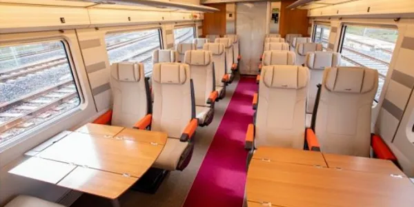 interior de un tren Avlo